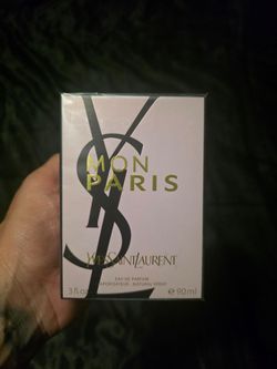 Mon Paris by Yves Saint Laurent