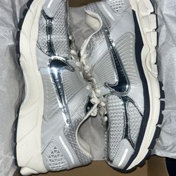 Size 12 Nike Vomero 5 Sneakers