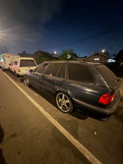 2000 528i e39 wagon