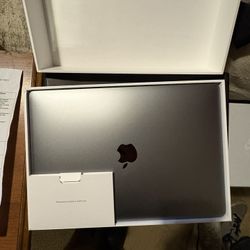 MacBook Air 13-inch 