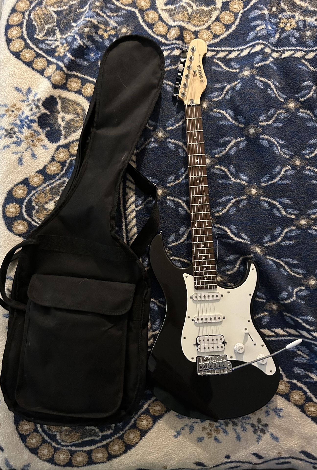 Yamaha Electric Guitar  W Bag Included