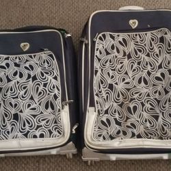 Matching Luggage In Great Condition No Tears Or Rips