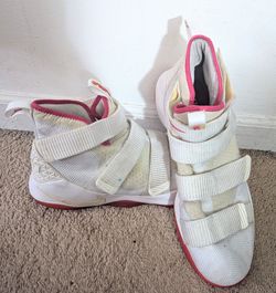 Nike LeBron Soldier Kay Yow size 11.5