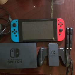 Nintendo Switch 