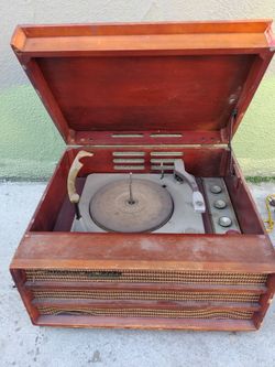  RCA Victor Orthophonic High Fidelity 6-HF-5 Record Player Phonograph