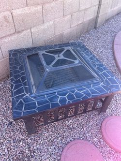 Square Outdoor Fire Pit with Mesh Screen