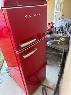 Refrigerator