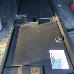 Toyota tundra under seat storage
