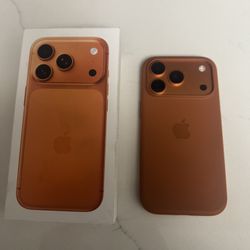 iPhone 17 Pro Max Cosmic Orange 