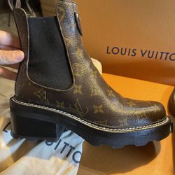 Louis Vuitton Beaubourge Ankle Boot