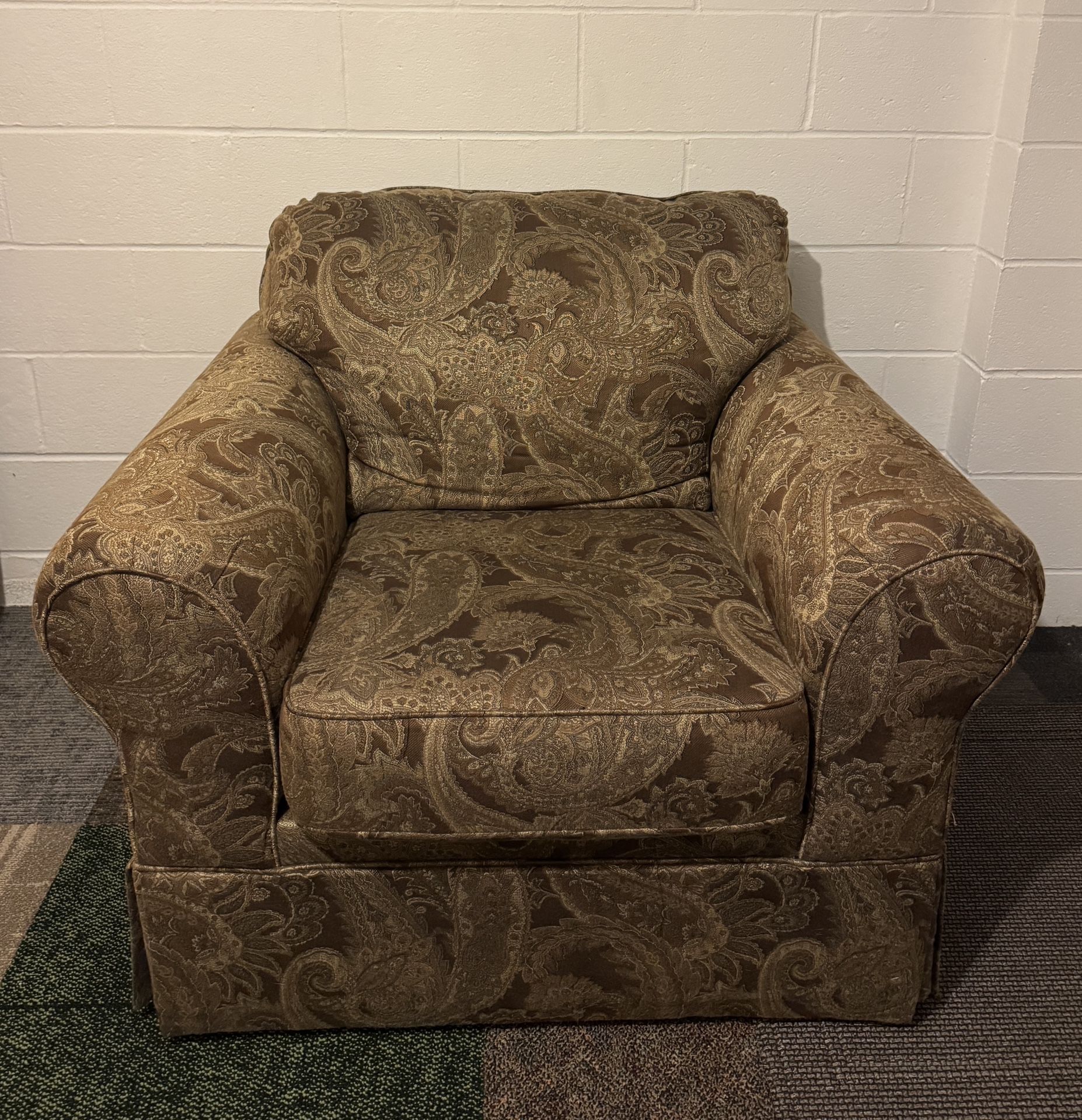 Upholstered Armchair/Single Seat Sofa