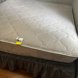 King Size Mattress With Metal Bed Frame 