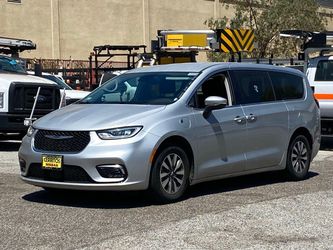 2023 Chrysler Pacifica Hybrid