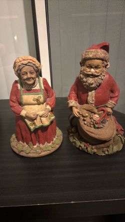 Mrs. Clause & Mr. Clause