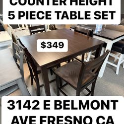 MESA NUEVA DE MADERA CON SILLAS / NEW WOOD TABLE AND CHAIRS 