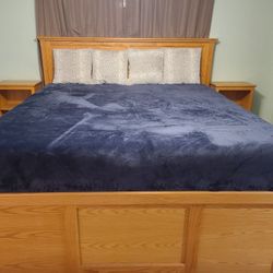 Solid Oak King Bed Set