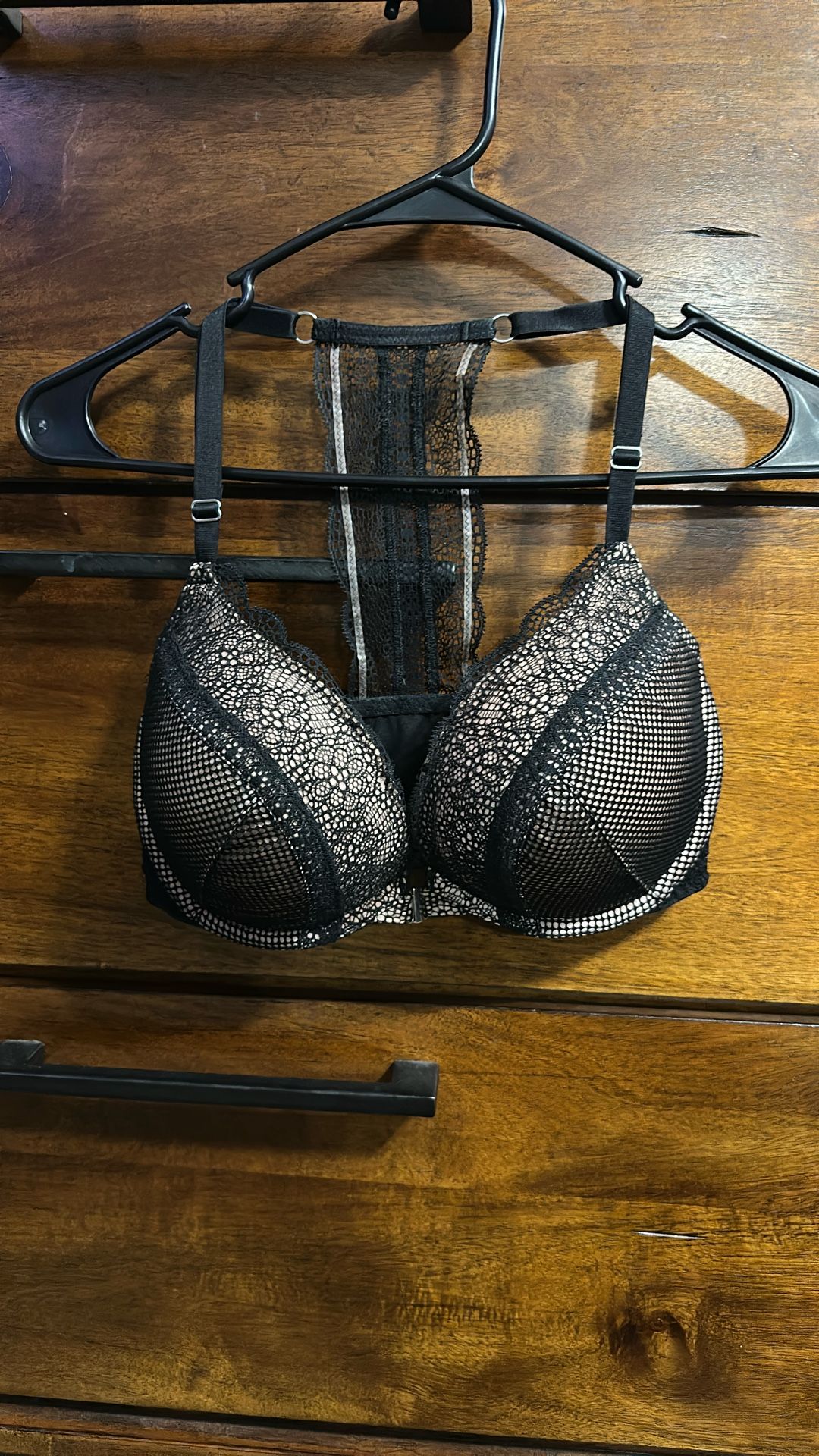 Victoria Secret Bras 32DDD for Sale in San Antonio, TX - OfferUp