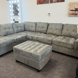 🪑 Light Gray Sectional w/ Storage Ottoman – $899 Deal!
