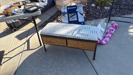 Ottoman with drawers