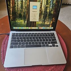 Apple Macbook Air i7 16gb Ram 256gb SSD Drive 13" Screen 2020