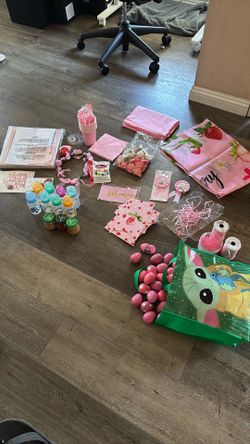 Sweet Baby Shower Decorations and Accessories Girl