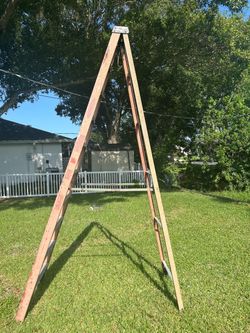Fiberglass ladder 10 foot￼