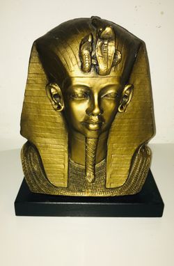 1977 Life Size Egyptian Pharaoh King Austin Sculpture