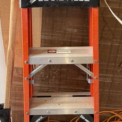 3 Foot Ladder