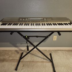 Casio WK200.   Keyboard/Synthesizer