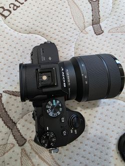 Sony A7iii with 28-70 lense shutter count 1250