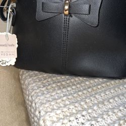 Black Purse