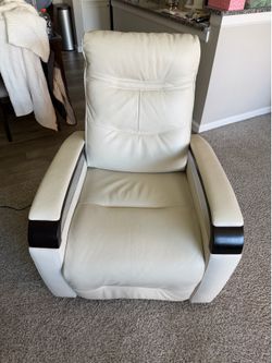 Canmore Leather Power Recliner with Power Headrest