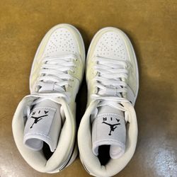 Nike Shoes Womens 6 Air Jordan 1 Mid Retro Casual Sneaker Athletic Coconut Milk
