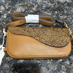 NEW LUCKY BRAND GENUINE LEATHER CROSSBODY BAG WITH WRISTLET STRAP $20!!