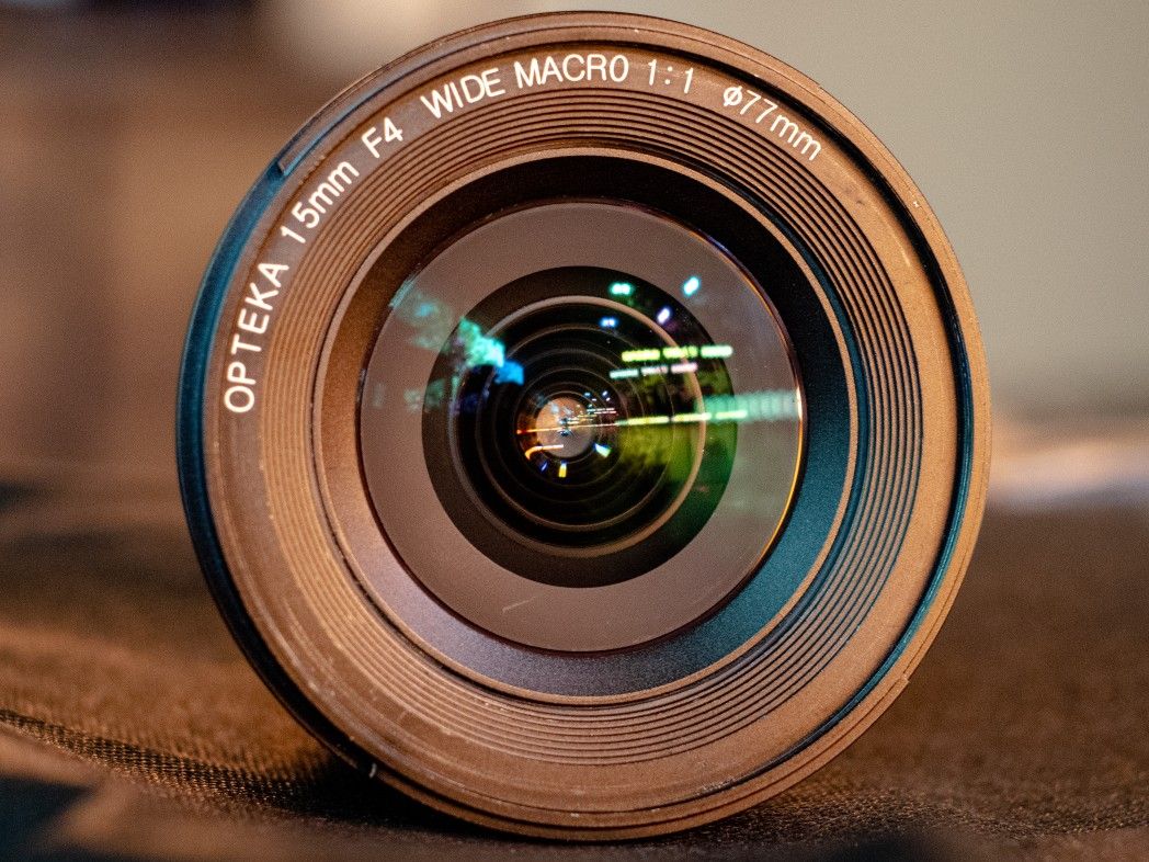 Opteka 15 F/4 Macro EF mount full frame compatible