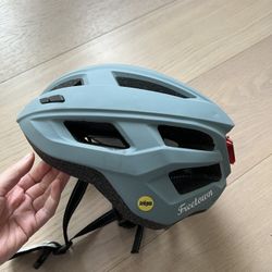 Costco Freetown Lumiere 2 Bicycle Helmet