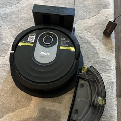 Shark AI VacMop Used