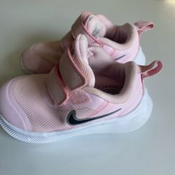 Nike Pink star running lightweight   Air Max Toddler Shoes    #babytrainers for baby girl sz 6C 