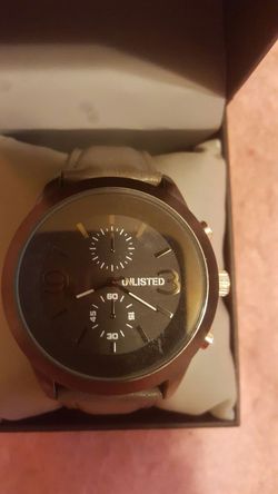 Unlisted men's watch