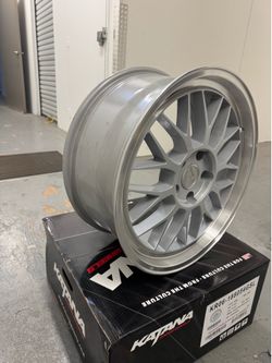 I have four new 18x8, 5-114 rims; the price is negotiable.
