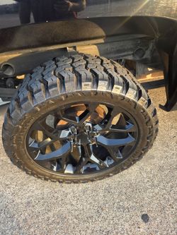 RINES 22S CON LLANTA 33x12.50R22
