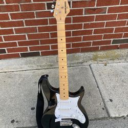 BEHRINGEl Black & White Electric Guitar