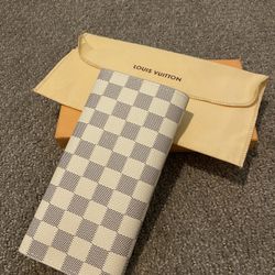 Louis Vuitton Womens Wallet 