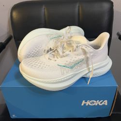 Hoka Mach 6/ Size 6.5B Women’s $95