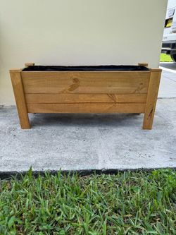 Planter box