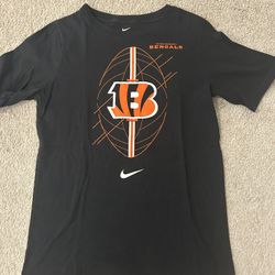 Kids Cincinnati Bengals tshirt - size M (10/12)