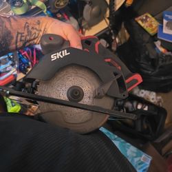 SKIL 12v Saw