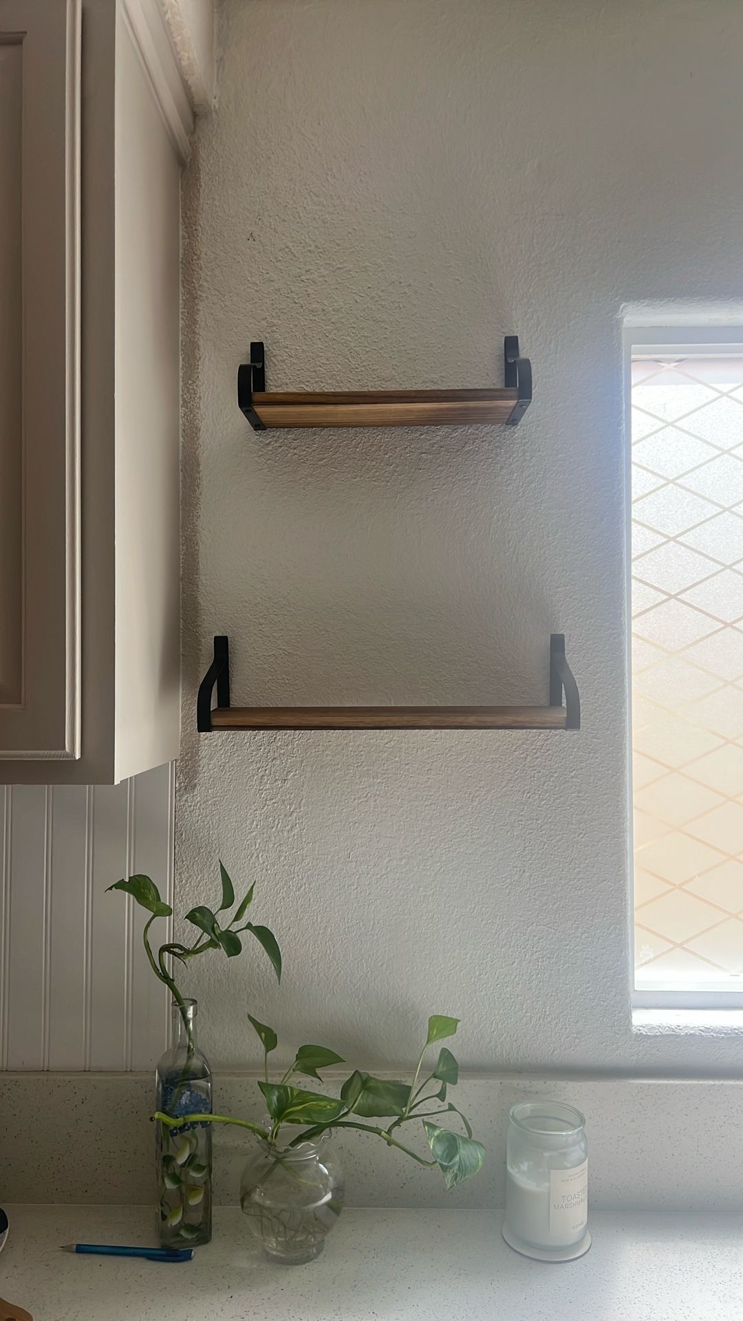 Floating shelves