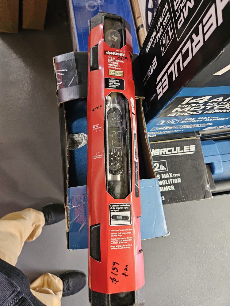 Husky
3/8 in. Drive Electronic Torque Wrench
