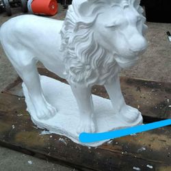 2 Cement Lions ..... $1,000 Firm!!!!!! Can Deliver 